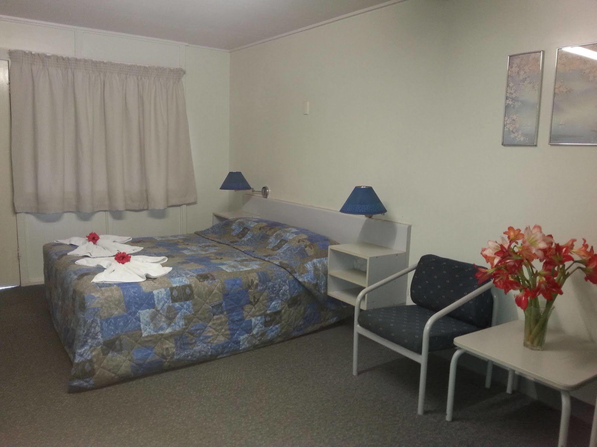 Golden Fountain Motel Рокхемптън Екстериор снимка