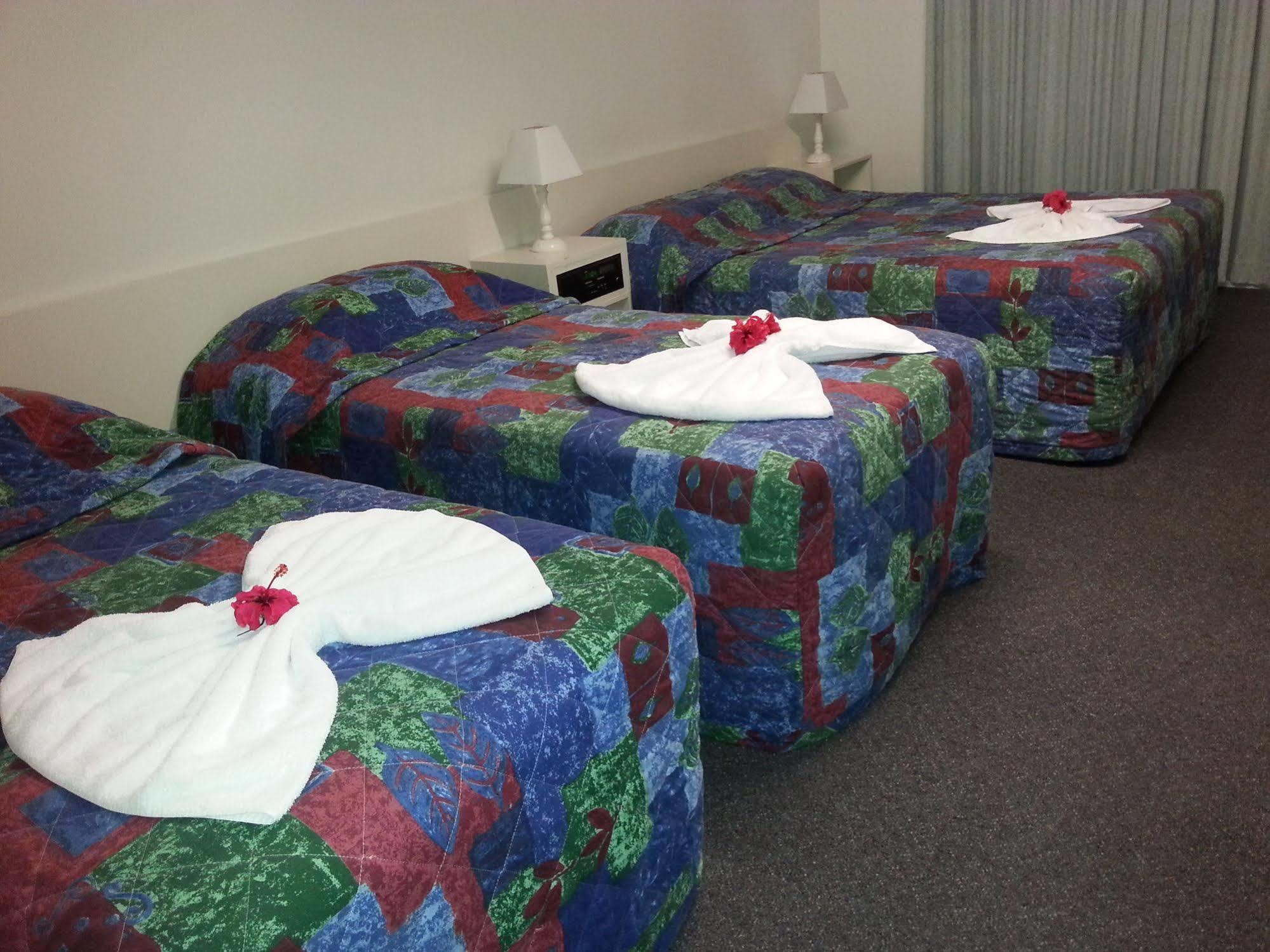 Golden Fountain Motel Рокхемптън Екстериор снимка