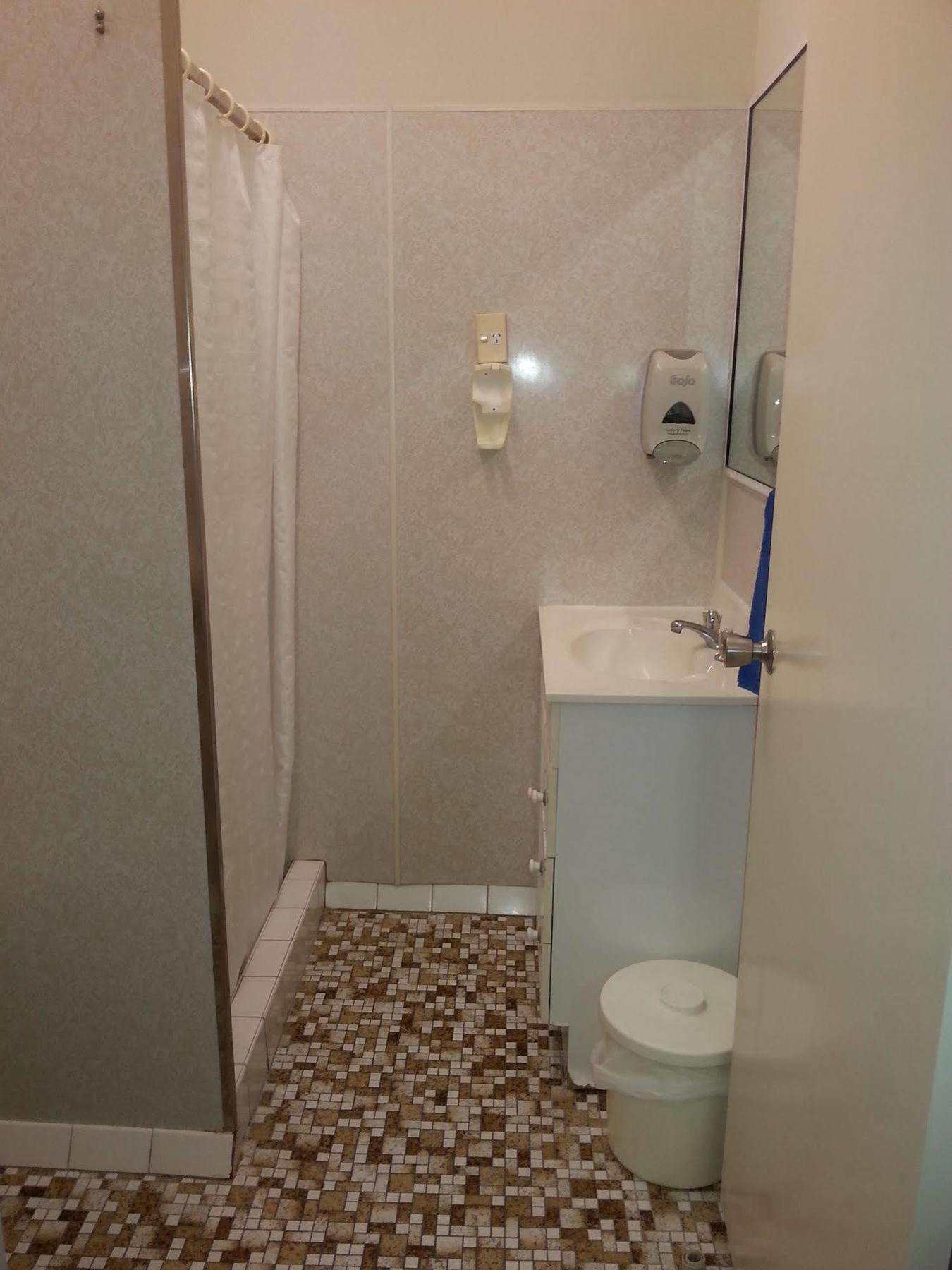 Golden Fountain Motel Рокхемптън Екстериор снимка